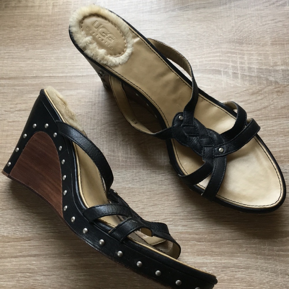 Ugg black wedge studded in black leather